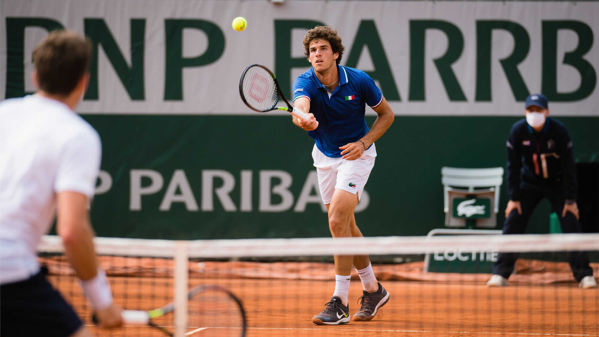 她常常利用 她常常利用